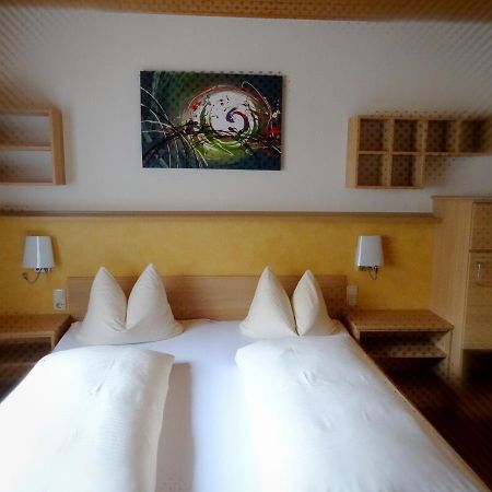 "Blauer Bock" - Hotel-Garni Pleinfeld Exterior foto